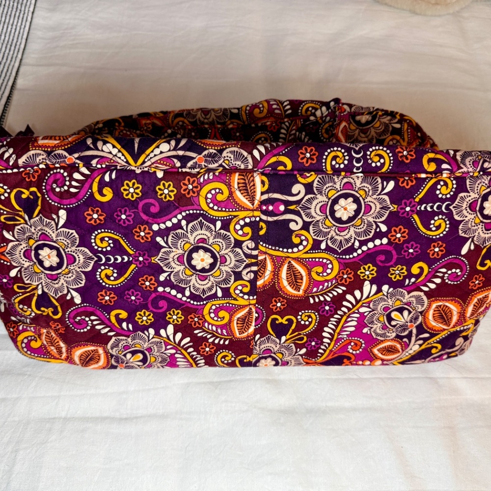 Vera Bradley Weekender - Safari Sunset - Picture 5 of 8